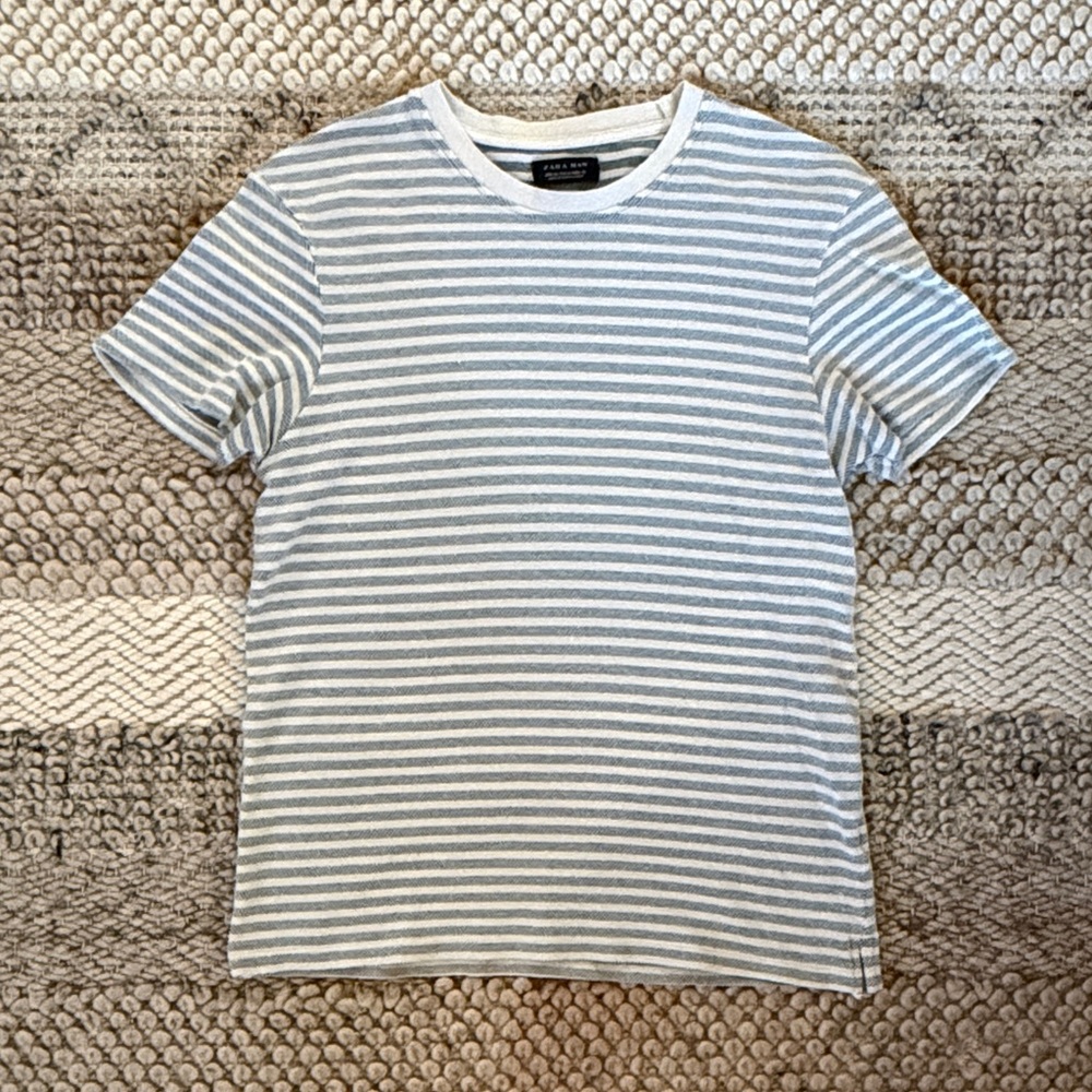 Zara Man Light Blue / White Stripes Heavyweight Textured Knit Tee Shirt